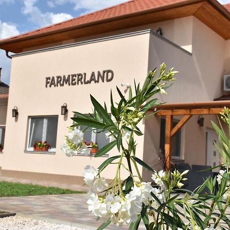 Farmerland Abadszalok Exterior photo